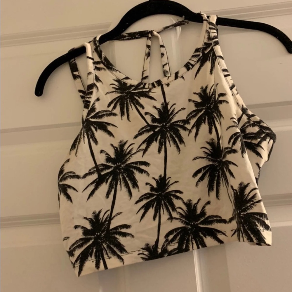 Crop top
